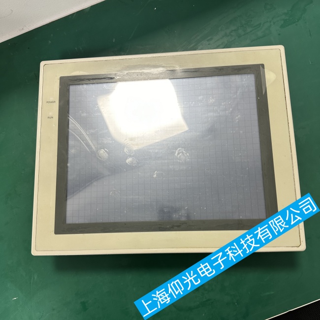 無錫歐姆龍觸摸屏E32-TC200B4無法進入到正常的使用界面故障維修當(dāng)天修好